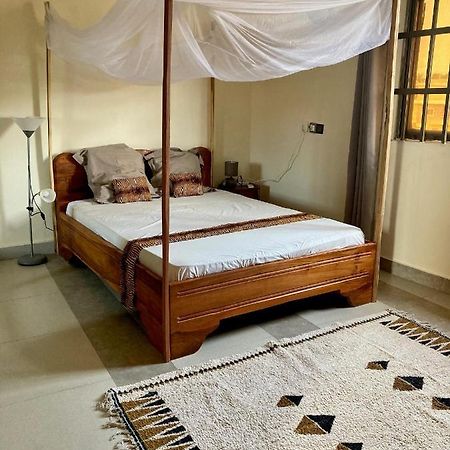 Porto-Novo Logement Lumineux Et Calme Lejlighed Eksteriør billede